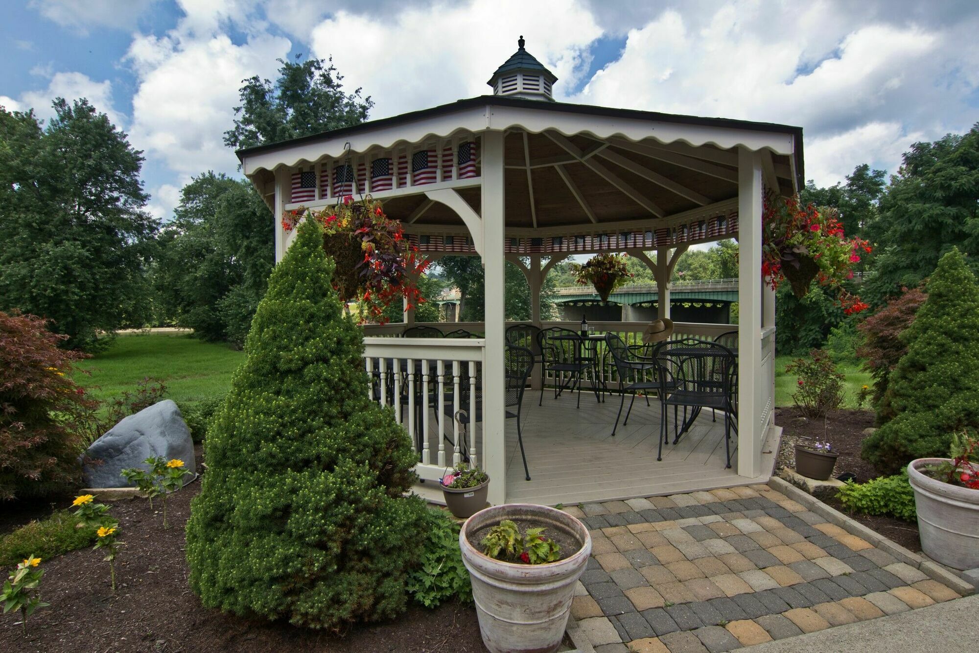 Hotel Village &