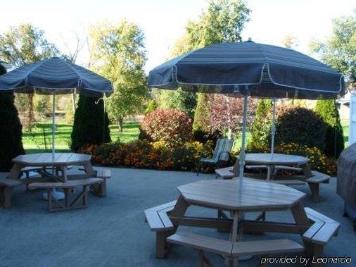 Village Inn&suites 2* Coshocton