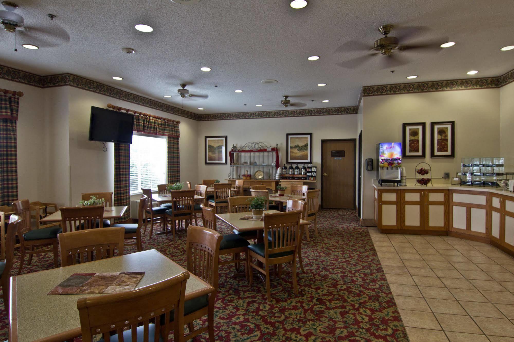 Hotel Village Inn&suites